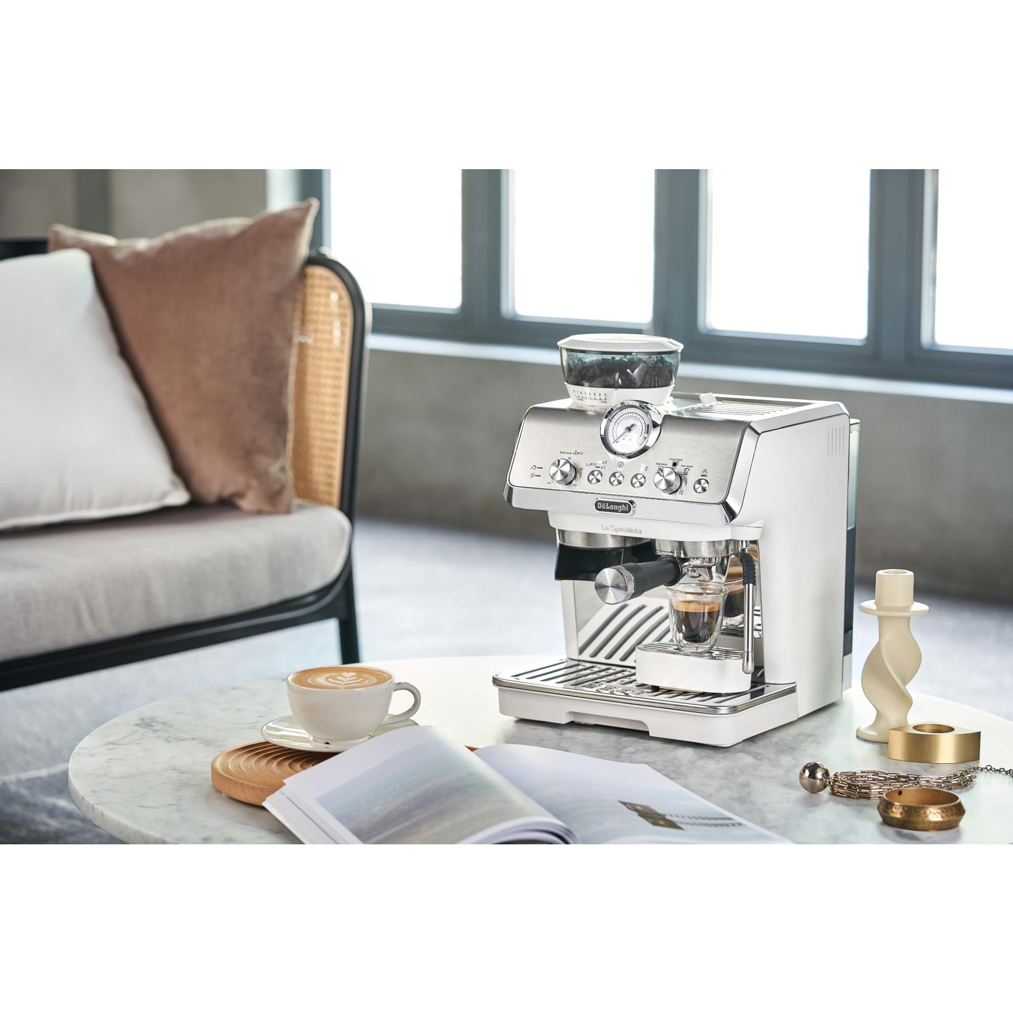 Craft Artisan Coffee with DeLonghi La Specialista Arte White 123layby Australia